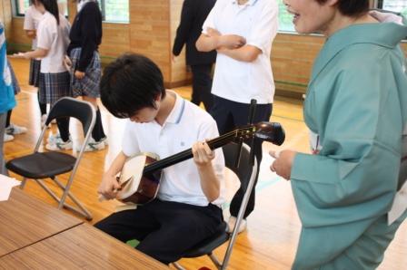 ふれあい文化教室が行われました～－宇都宮短期大学附属中学校