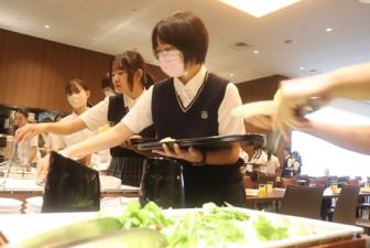朝食バイキング